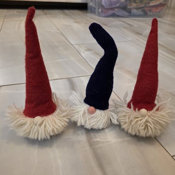 Set of 3 Handmade Nordic Gnome Figurines Tomte Nisse Holiday Decor Yarn - Picture 2 of 16